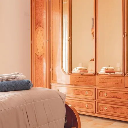 Domus Rosaria Apartment *